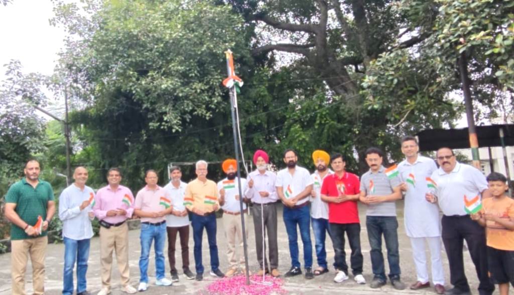 Hoshiarpur Photographers Association celebrated Independence Day at Shimla Pahari
